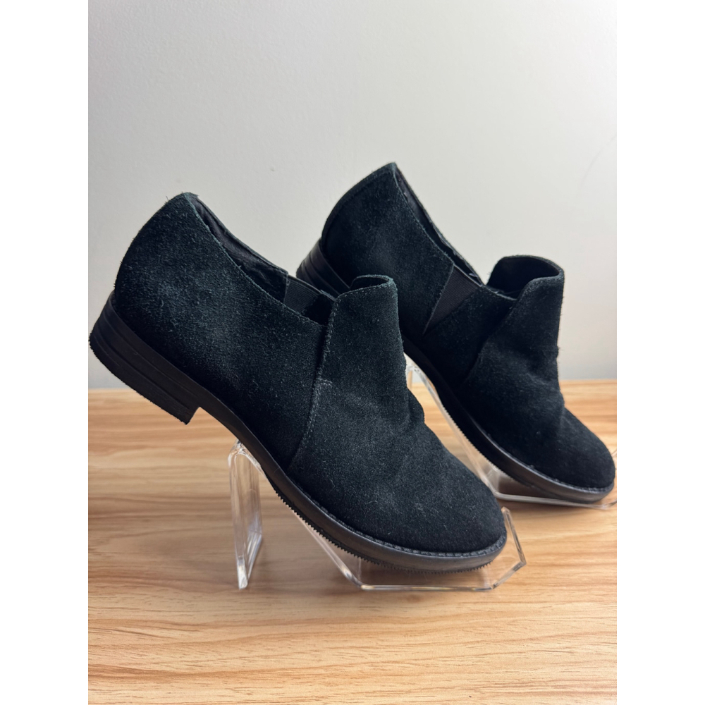 Women's Eileen Fisher Black Suede Ankle Boots Size 6 - Picture 2 of 6
